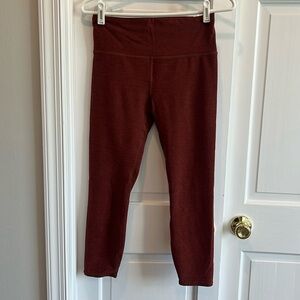 EUC Women’s Vuori Clean Elevation Leggings; medium; short; 7/8 length